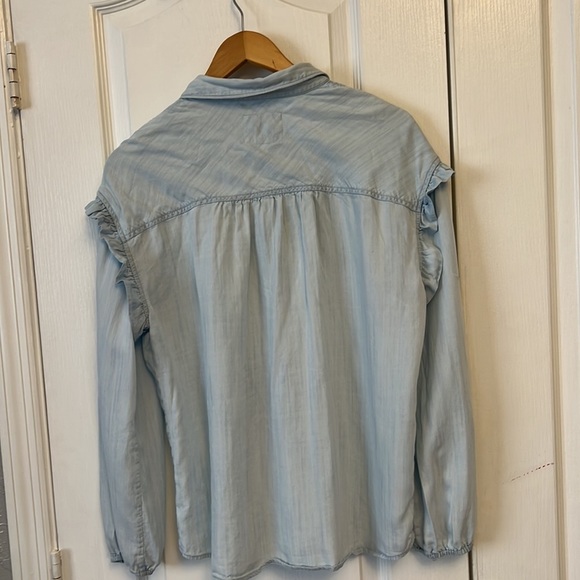 Rails Willow Chambray Button-Up - Picture 5 of 7